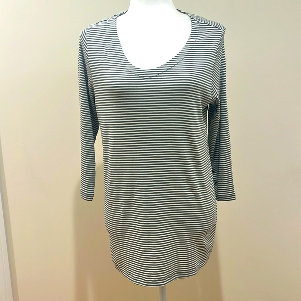 J.Jill Pima Cotton 3/4 Sleeve V-neck Tee